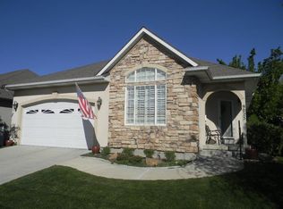9025 S Enchanted Oak Ln, Sandy, UT 84094