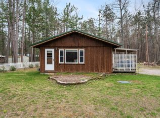 1962 E Devereaux Lake Rd, Indian River, MI 49749