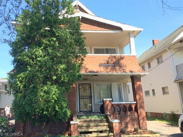1st image of 3215 E 130th St