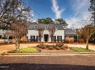 18 Highland Meadows Dr, Jackson, MS 39211