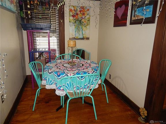 5th image of 100 W Plum St