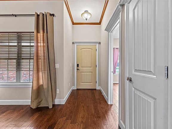 3rd image of 2209 Stratta Dr