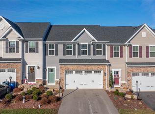 1431 Deer Creek Crossing Dr, Canonsburg, PA 15317
