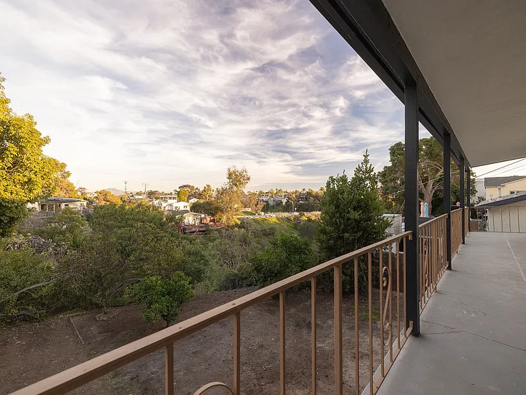2807 Dale St — Photo 45