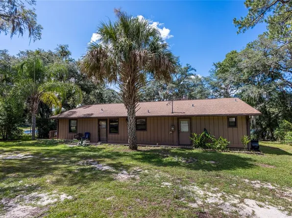 124 Galilee Shore Dr, Hawthorne, FL 32640