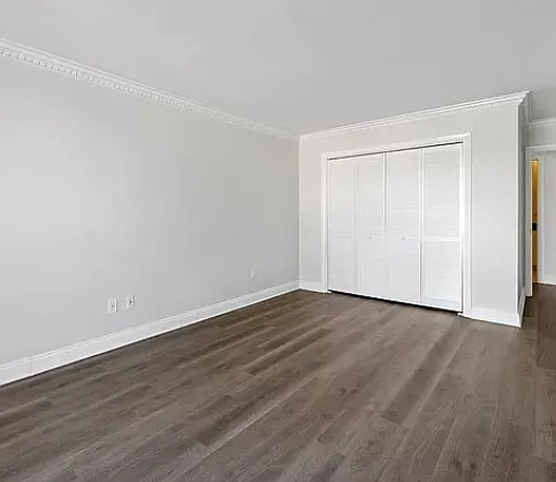 20 Hammond Pond Pkwy #305 — Photo 10