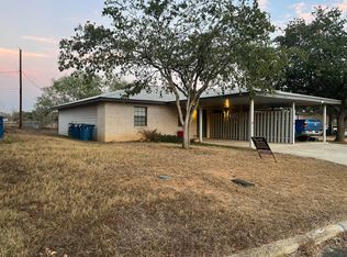 821 Nancy Ln UNIT A, Pleasanton, TX 78064