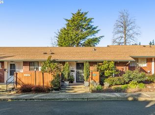 15100 SW Crown Dr Unit 6, King City, OR 97224