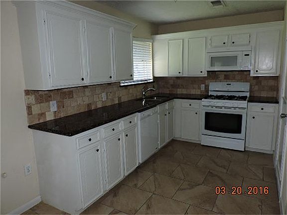 4th image of 3109 Whitesail Dr