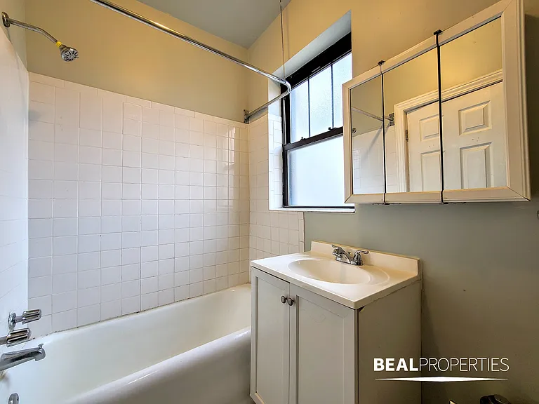 1347 North Dearborn Street — Photo 13