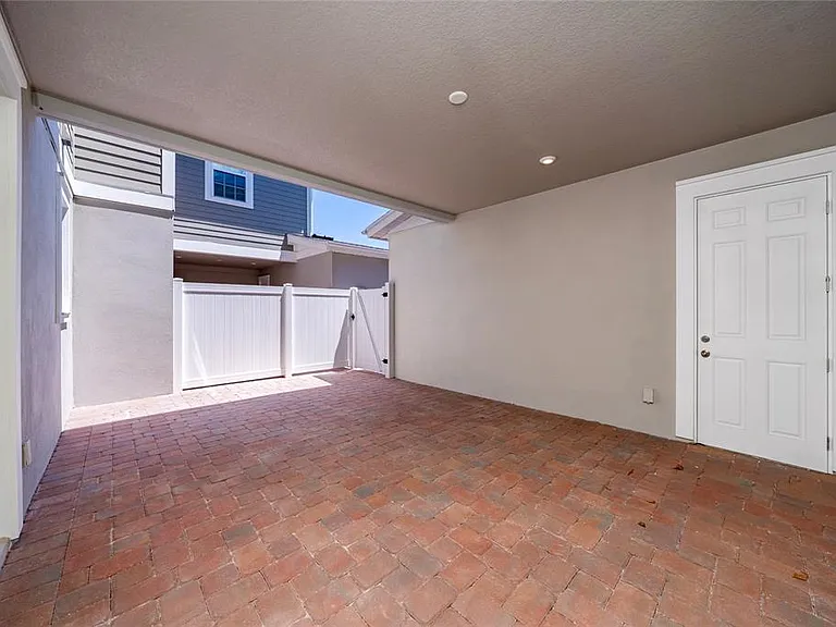 2414 Celebration Blvd — Photo 25