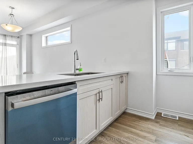 461 Blackburn Dr #93 — Photo 6