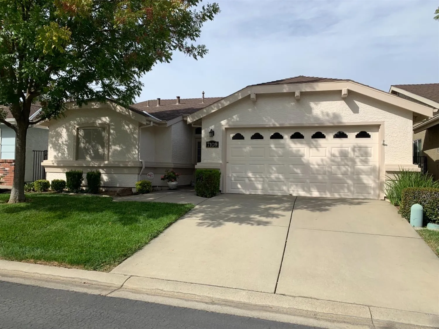 7109 Sunamber Ln photo 1