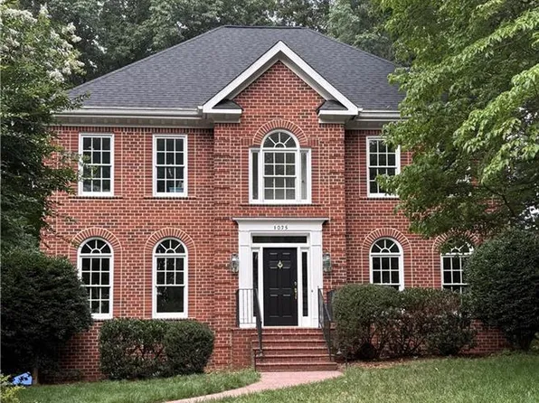 1025 Fallbrook Ln, Lewisville, NC 27023