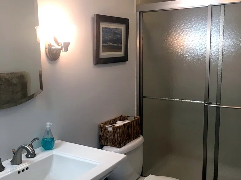 44 Fairlawn Dr — Photo 8