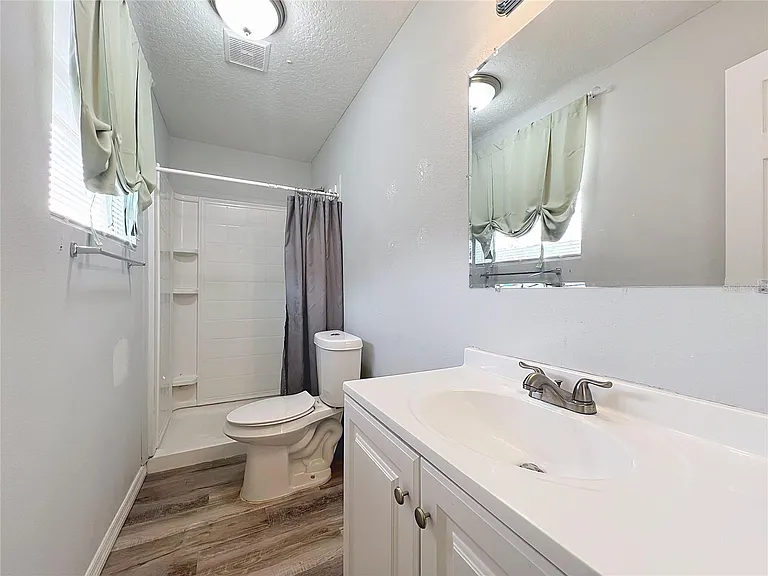 1109 5th St SW — Photo 12
