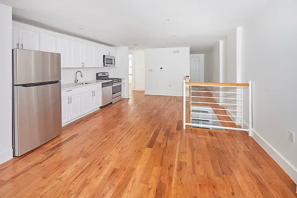 Sold by Andrew Freerks, LREB | media 9