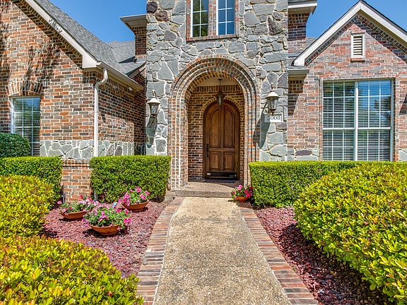 2nd image of 3008 Crooked Stick Dr