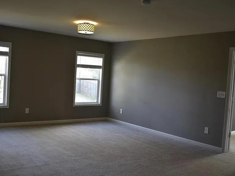 3327 Edenridge Ct — Photo 12