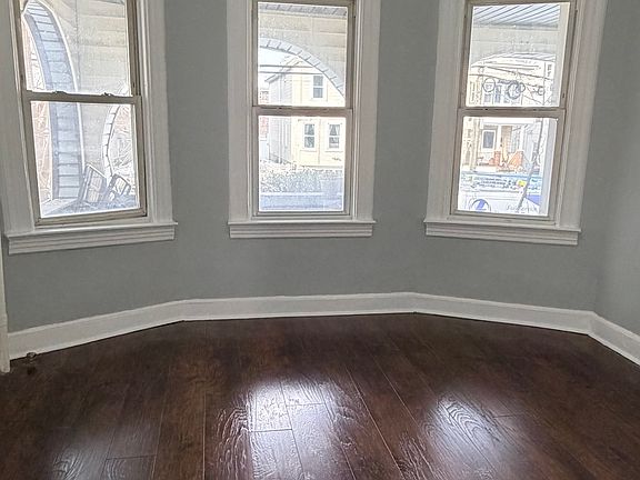3rd image of 403 Highland Ave Floor 1