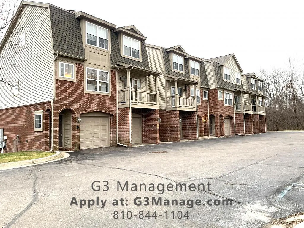 2958 Barclay Way — Photo 2