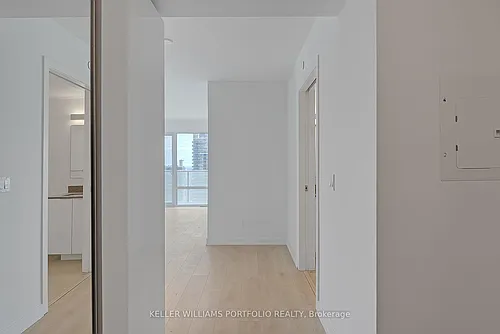 501 Yonge St #3009 Photo 1