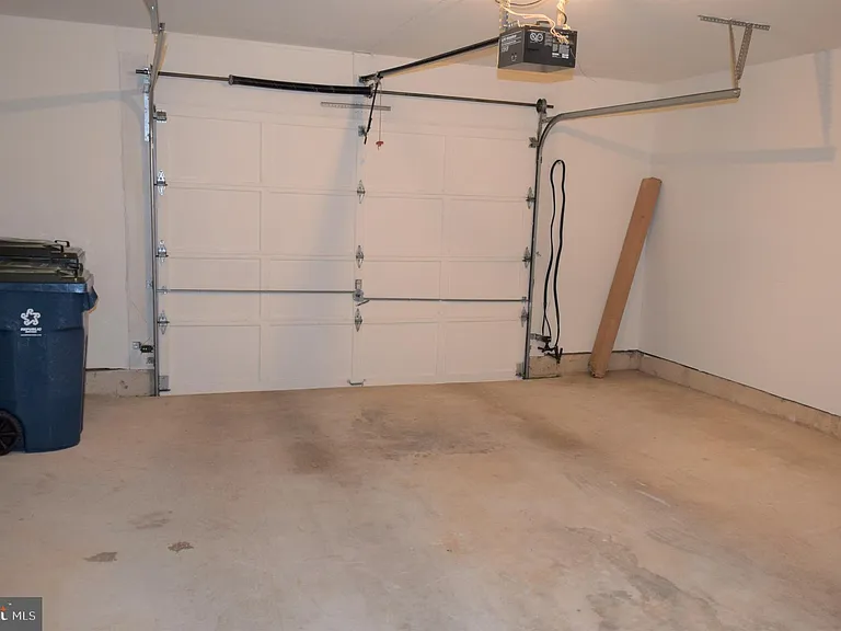 8933 Royal Astor Way — Photo 46