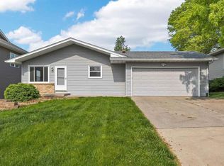 722 11th Ave, Coralville, IA 52241