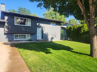 2117 Vinewood Ln, Pueblo, CO 81005