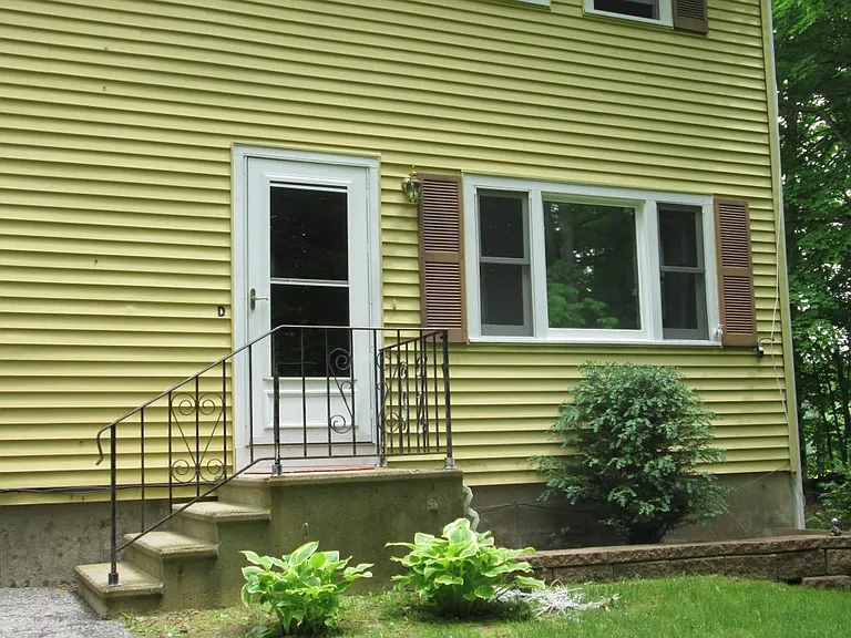26 Twist Hill Rd #D — Photo 2