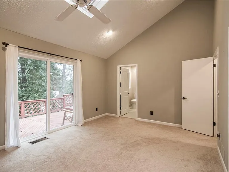 195 Fall Creek Trce — Photo 16