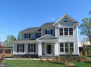 2709 Chain Bridge Rd, Vienna, VA 22181