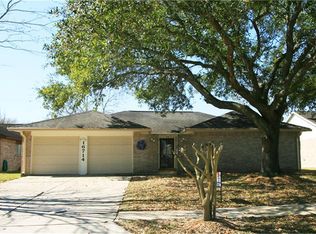 16714 Manowar Ln, Friendswood, TX 77546