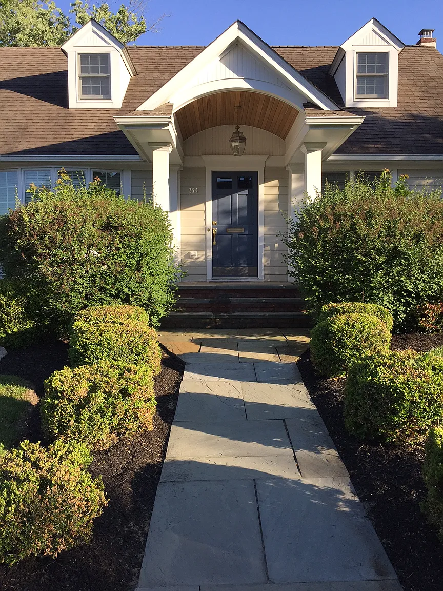 254 Dixon Ave photo 1
