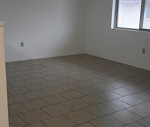3rd image of 1101 S Santa Barbara St APT D