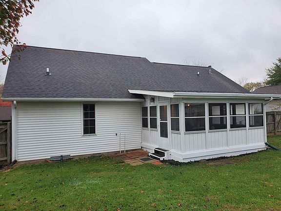 4th image of 815 E Wildflower Dr