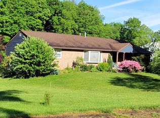 128 Mark Dr, Pottstown, PA 19465