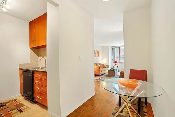 Rented by Compass | media 15