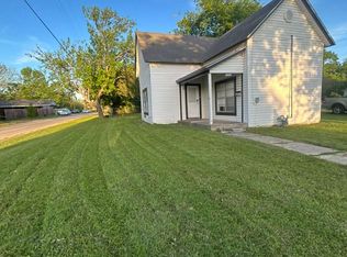 426 N Clements St, Gainesville, TX 76240