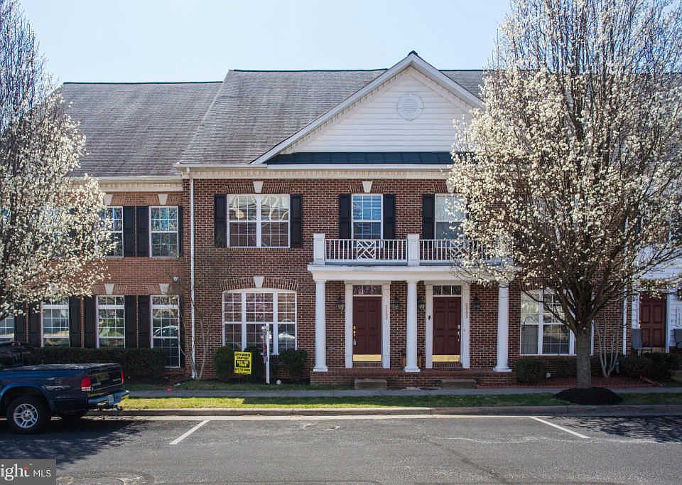 1st image of 5003 Softwood Ln