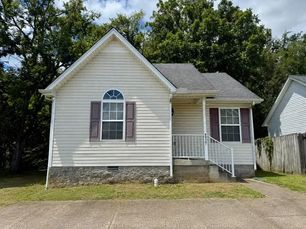 4927 Camborne Cir, Murfreesboro, TN 37129