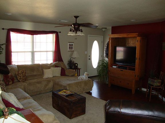 5th image of 50 Bentwood Ct