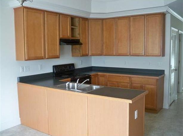 2nd image of 3320 Monterey Sq #104