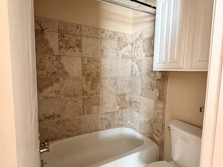 12400 Brookglade Cir #43 — Photo 15