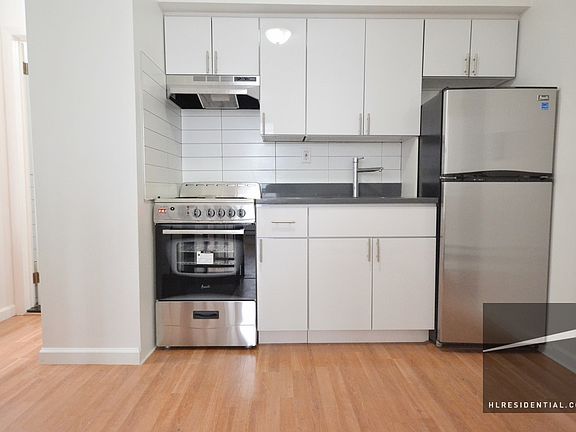 5th image of 1928 Pacific St #Duplex1
