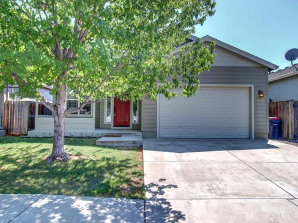 7414 Greystone Dr, White City, OR 97503