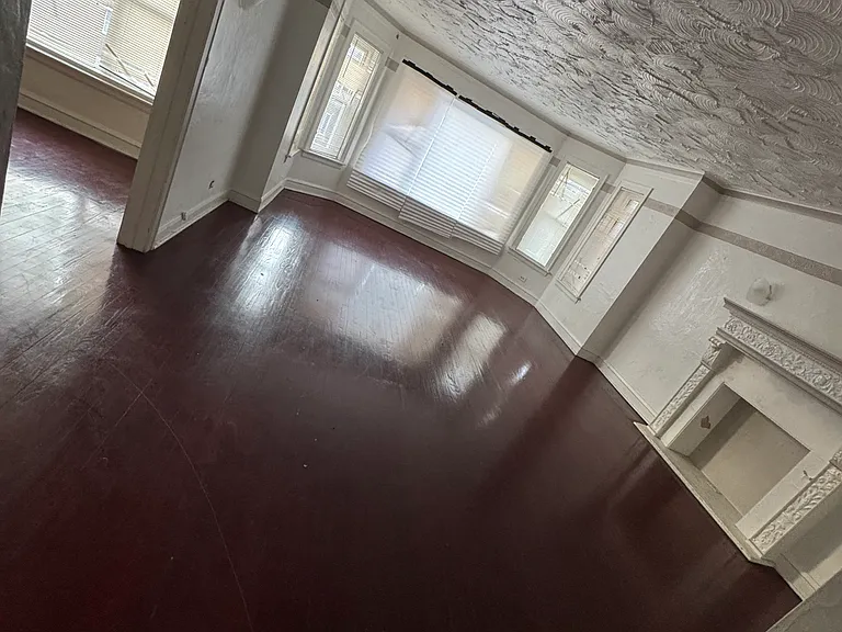 7735 S Essex Ave #2 — Photo 2