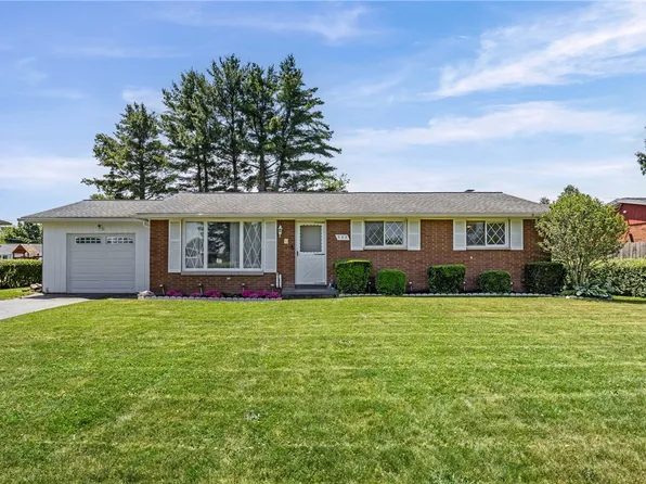 293 Sharon Dr, Rochester, NY 14626