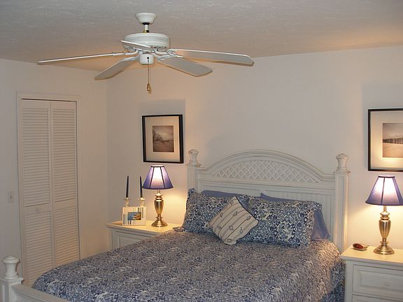 5th image of 640 N Centre Ct SW Unit 13-D-2