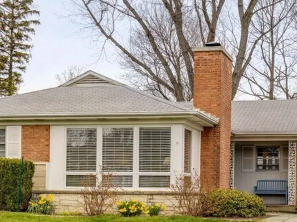 396 Spruce Ave, Lake Forest, IL 60045
